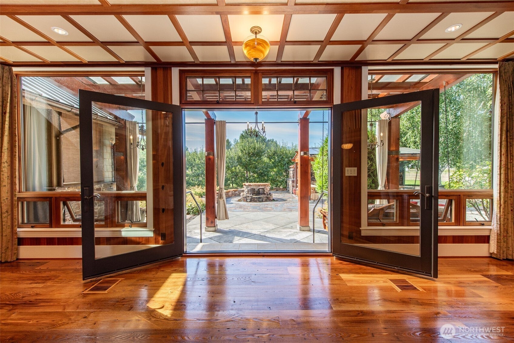 Sequim, Washington, 98382, United States, 4 Bedrooms Bedrooms, ,5 BathroomsBathrooms,Residential,Active,1965809