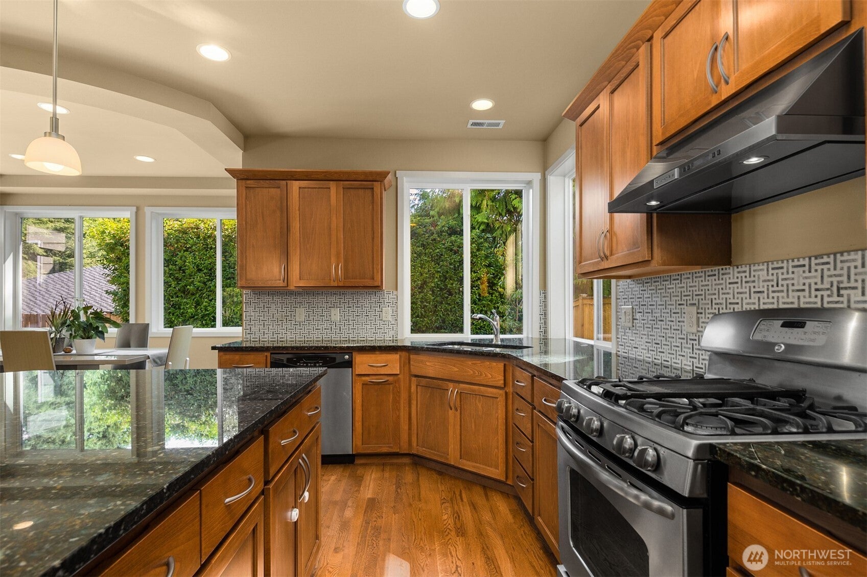 Bothell, Washington, 98021, United States, 4 Bedrooms Bedrooms, ,3 BathroomsBathrooms,Residential,Active,1922335