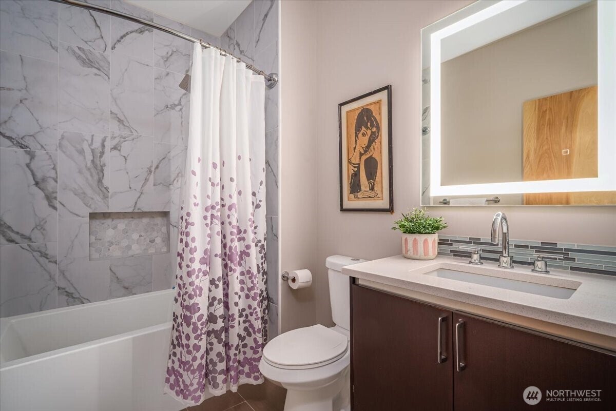 Seattle, Washington, 98177, United States, 4 Bedrooms Bedrooms, ,3 BathroomsBathrooms,Residential,Active,1953640