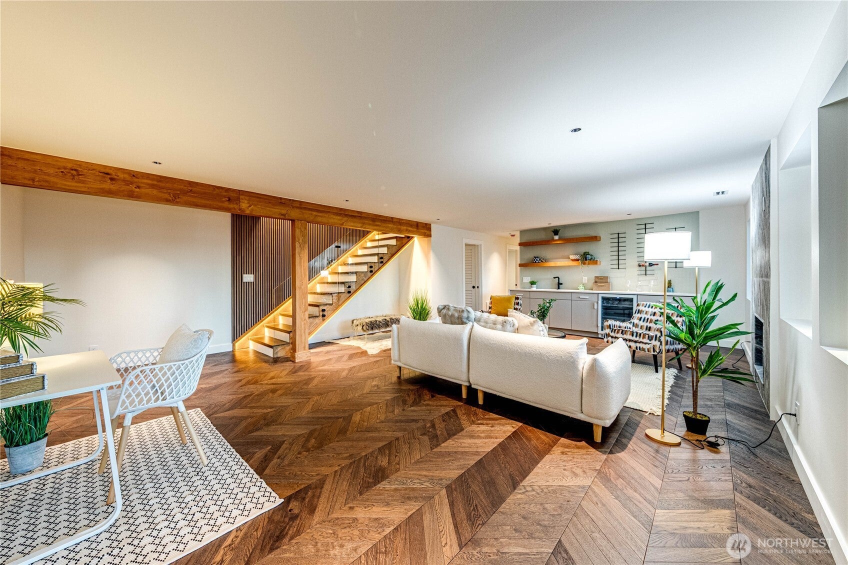 Bothell, Washington, 98021, United States, 4 Bedrooms Bedrooms, ,3 BathroomsBathrooms,Residential,Active,2012228