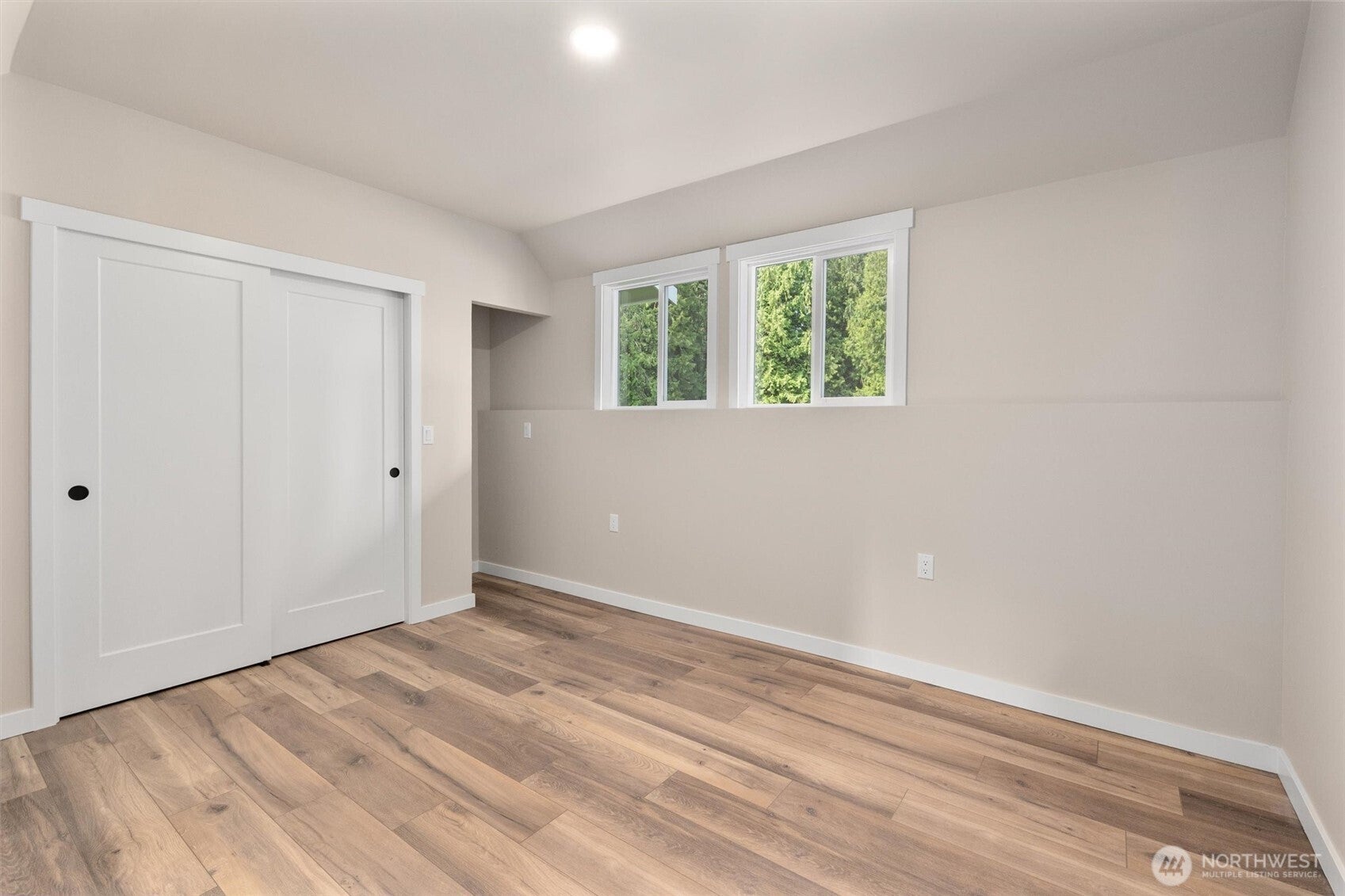 Snohomish, Washington, 98290, United States, 3 Bedrooms Bedrooms, ,3 BathroomsBathrooms,Residential,Active,1929406