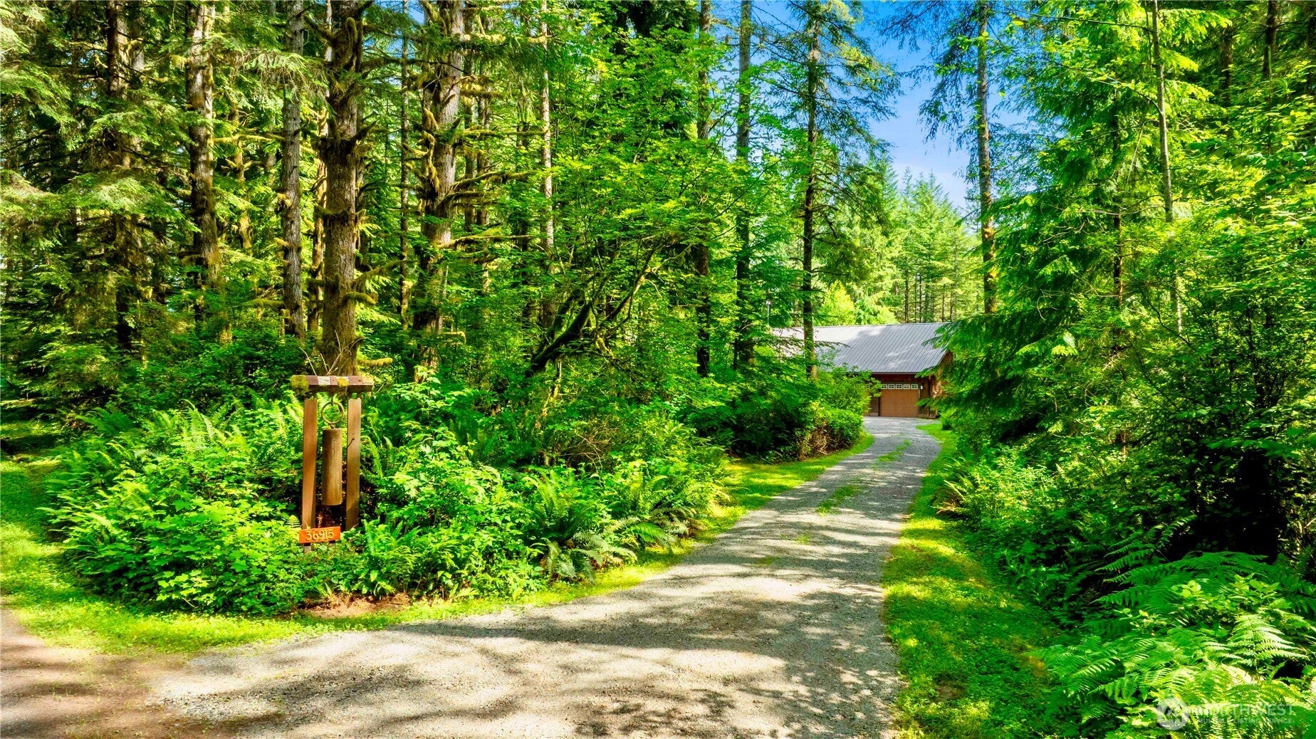 Carnation, Washington, 98014, United States, 3 Bedrooms Bedrooms, ,4 BathroomsBathrooms,Residential,Active,1852686