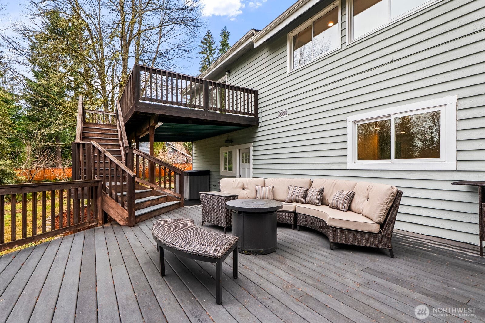 Woodinville, Washington, 98077, United States, 4 Bedrooms Bedrooms, ,4 BathroomsBathrooms,Residential,Active,2001351