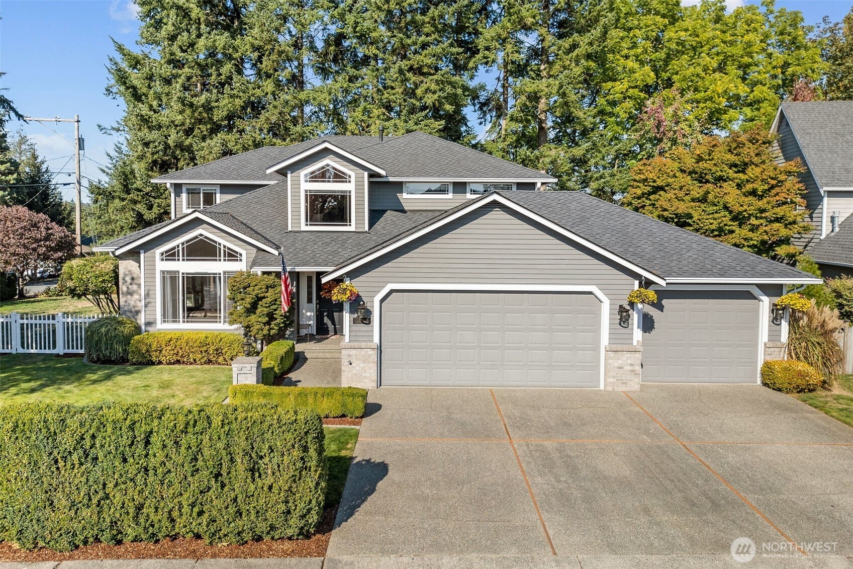 Snohomish, Washington, 98290, United States, 4 Bedrooms Bedrooms, ,3 BathroomsBathrooms,Residential,Active,1960119