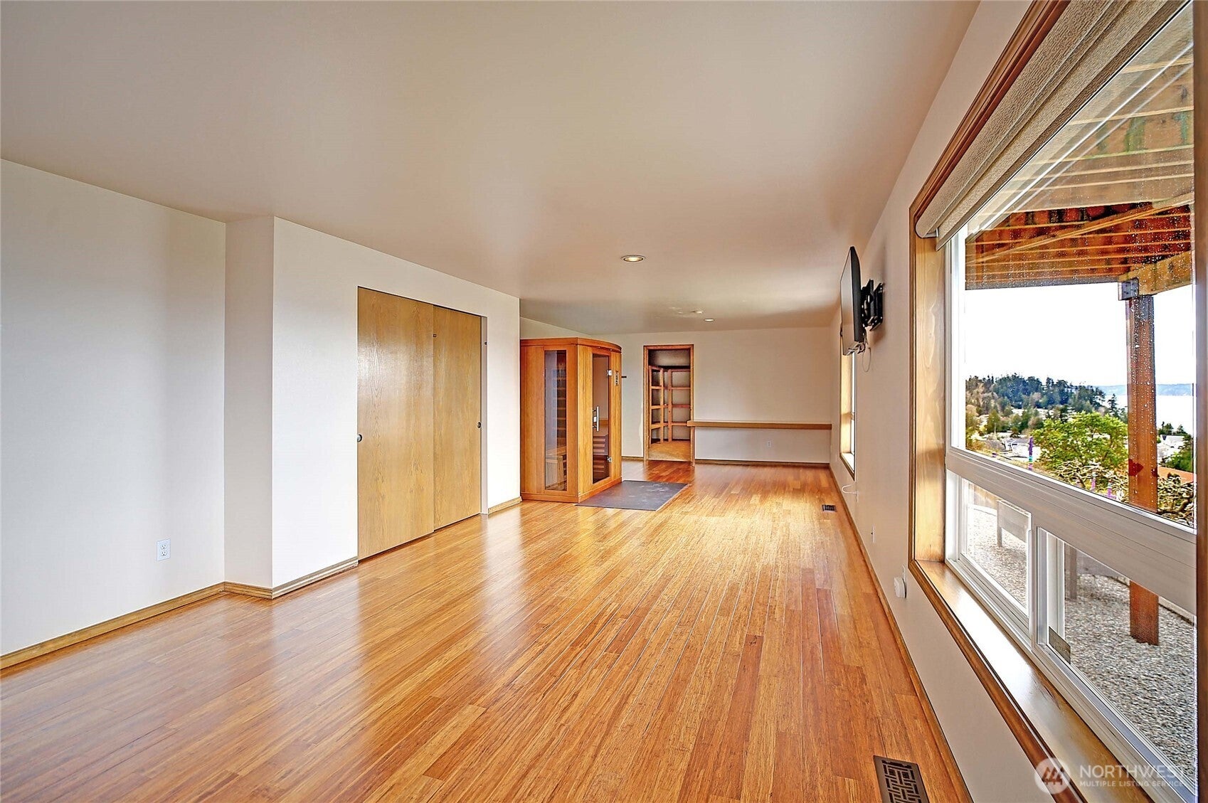 Camano Island, Washington, 98282, United States, 4 Bedrooms Bedrooms, ,3 BathroomsBathrooms,Residential,Active,1973528