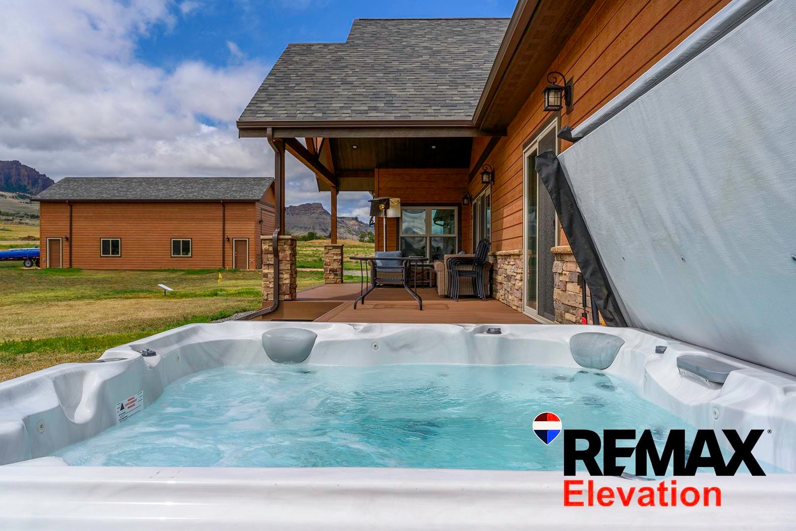 Cody, Wyoming, 82414, United States, 4 Bedrooms Bedrooms, ,4 BathroomsBathrooms,Residential,Active,1898213