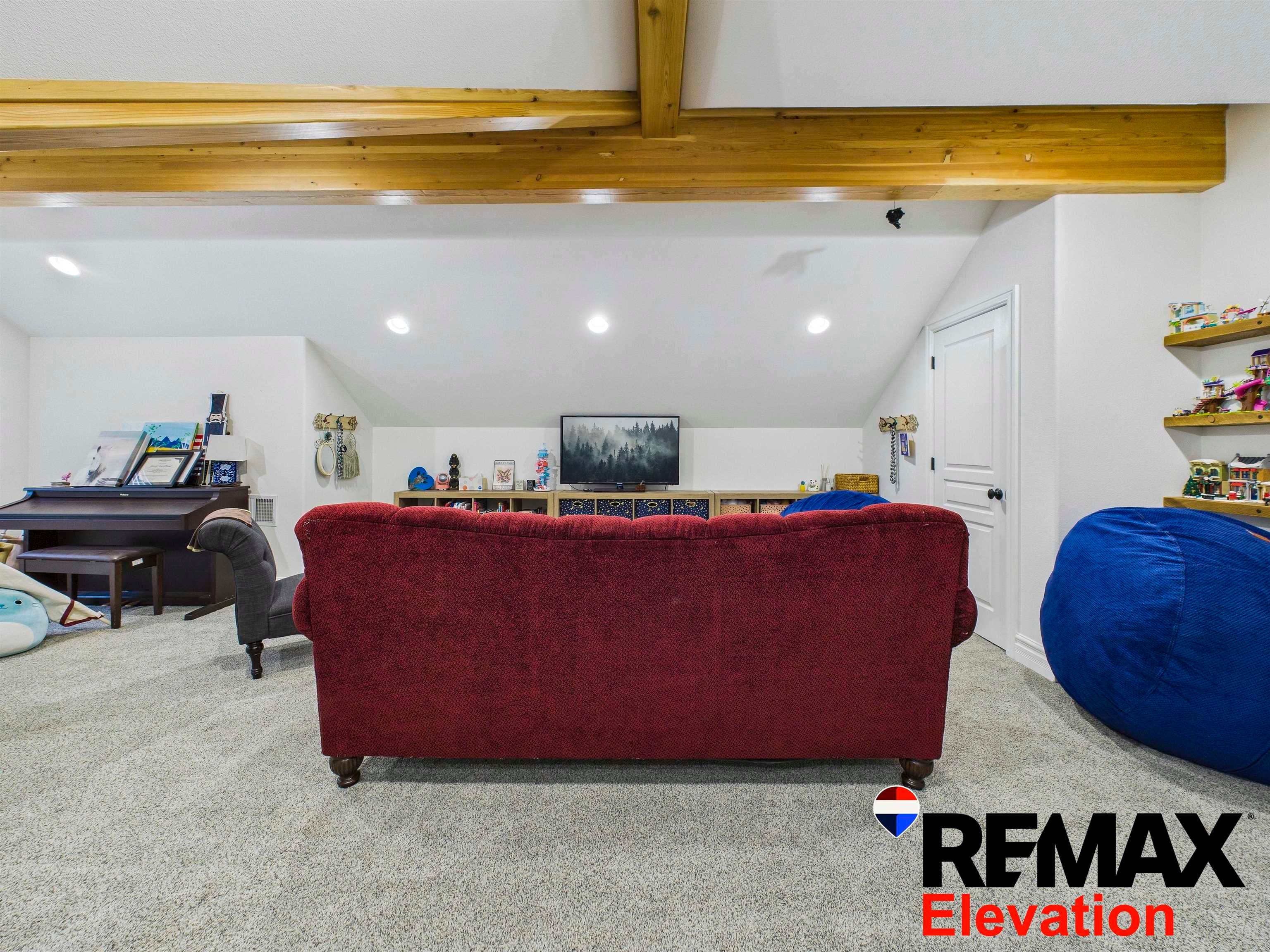 Cody, Wyoming, 82414, United States, 7 Bedrooms Bedrooms, ,5 BathroomsBathrooms,Residential,Active,1701950