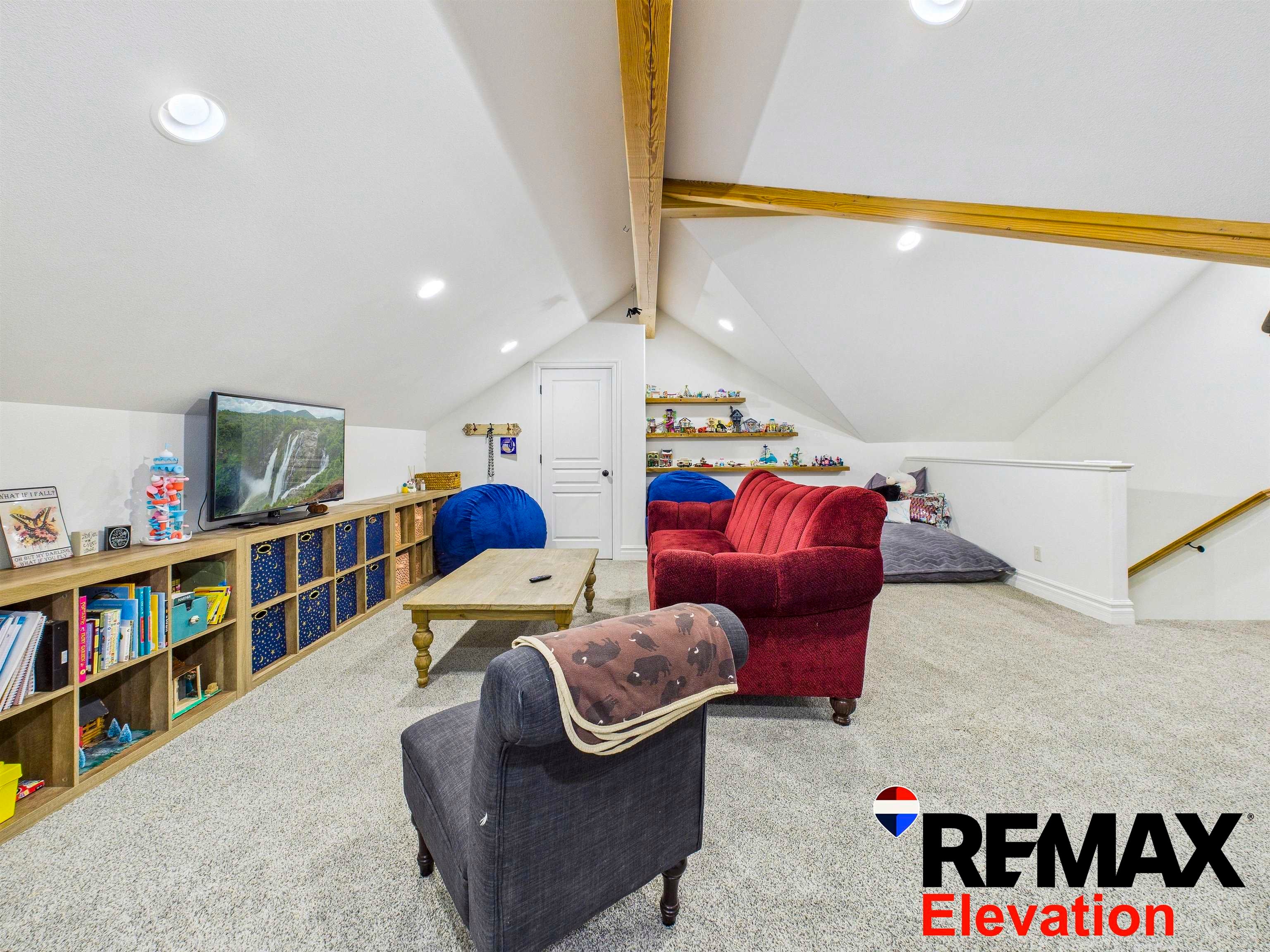 Cody, Wyoming, 82414, United States, 7 Bedrooms Bedrooms, ,5 BathroomsBathrooms,Residential,Active,1701950