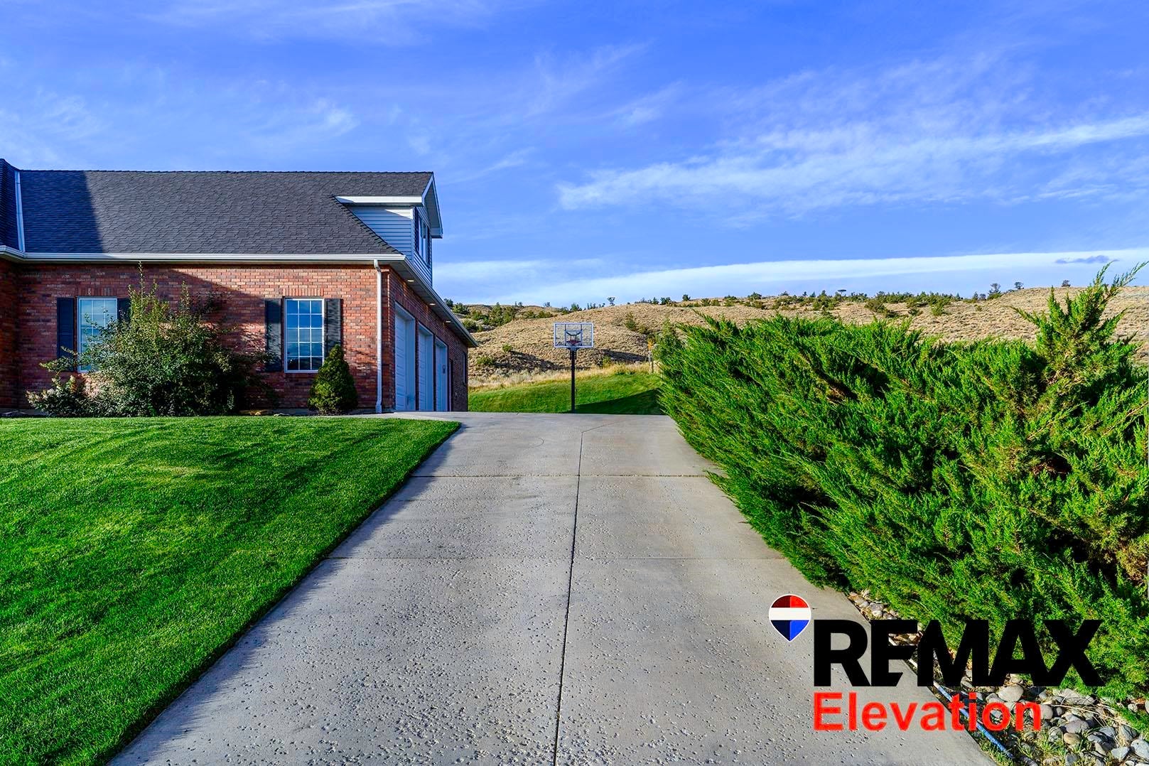 Cody, Wyoming, 82414, United States, 7 Bedrooms Bedrooms, ,5 BathroomsBathrooms,Residential,Active,1701950