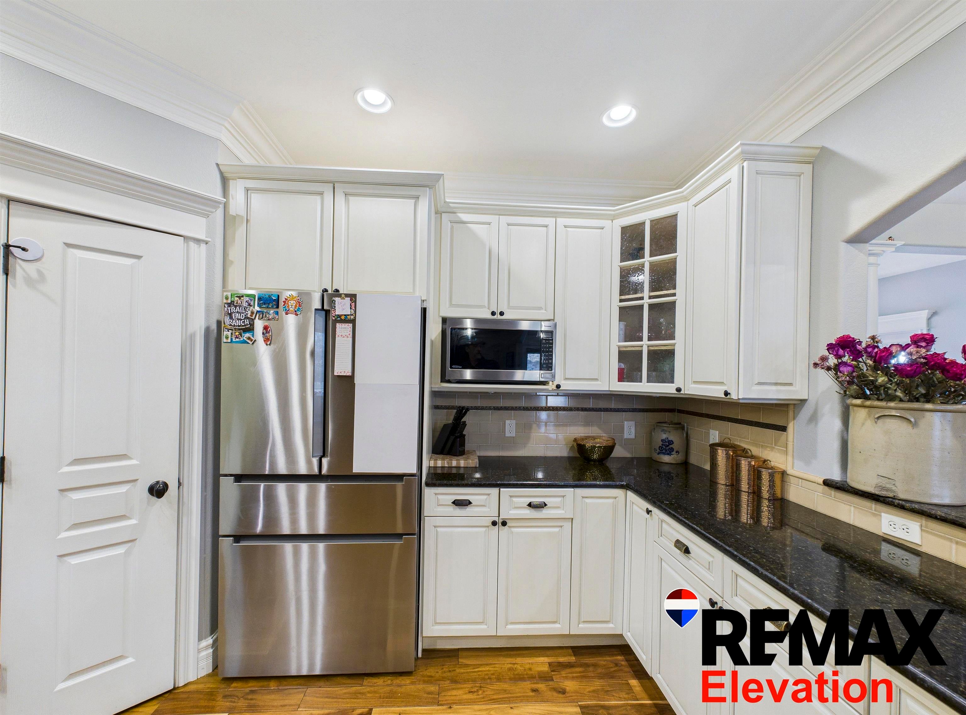 Cody, Wyoming, 82414, United States, 7 Bedrooms Bedrooms, ,5 BathroomsBathrooms,Residential,Active,1701950