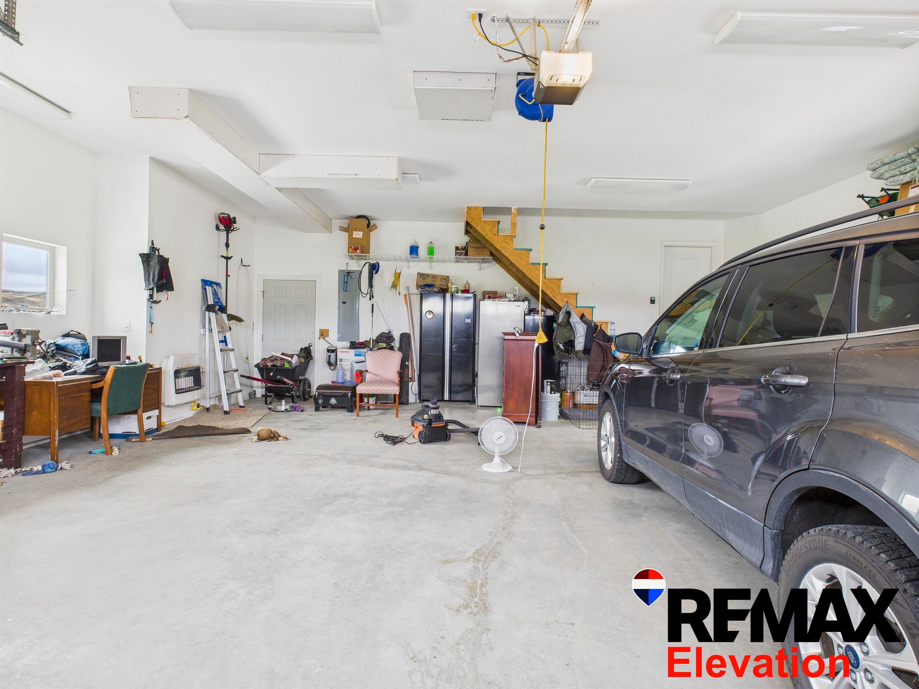 Cody, Wyoming, 82414, United States, 4 Bedrooms Bedrooms, ,4 BathroomsBathrooms,Residential,Active,1898213