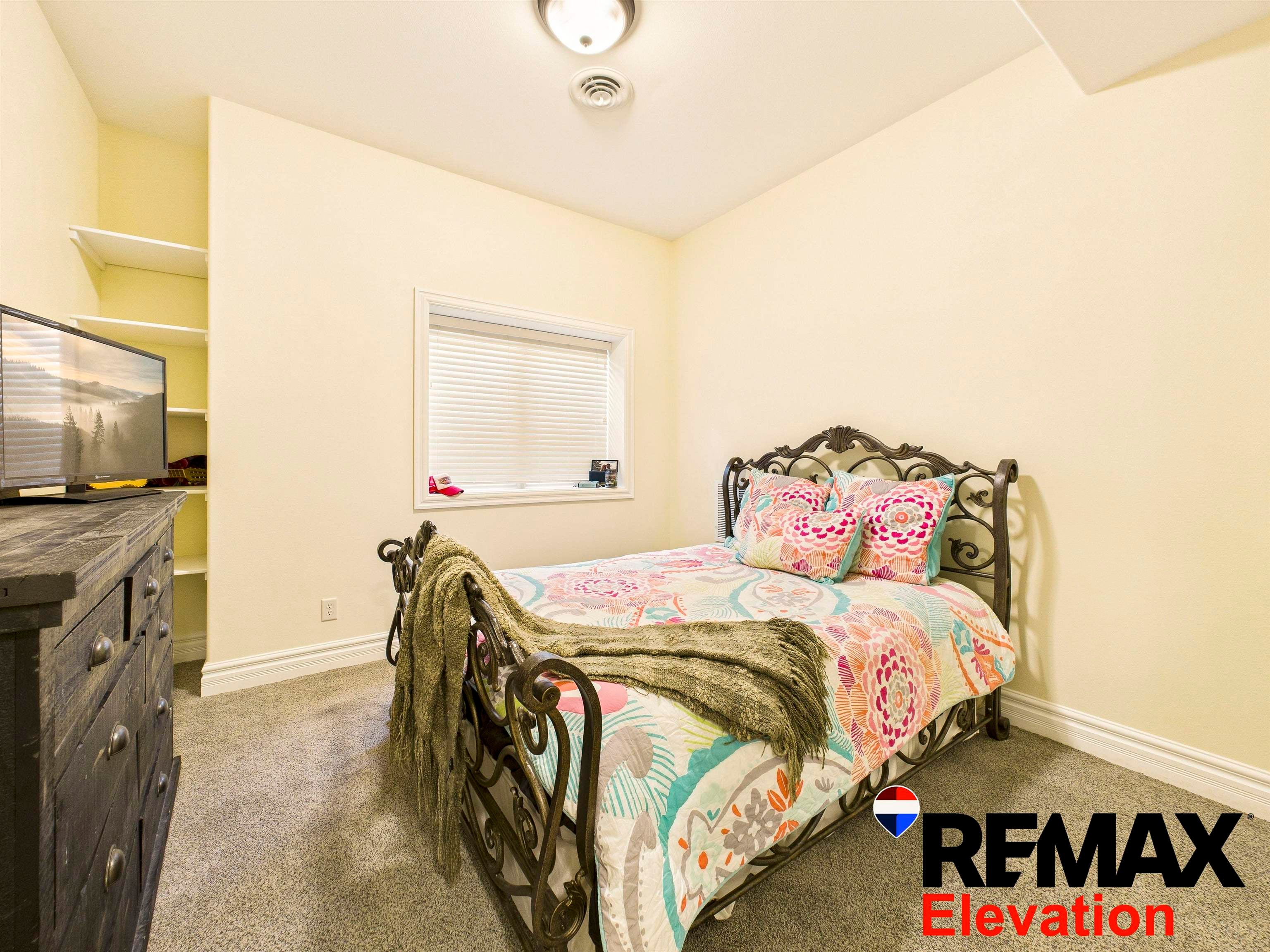 Cody, Wyoming, 82414, United States, 7 Bedrooms Bedrooms, ,5 BathroomsBathrooms,Residential,Active,1701950