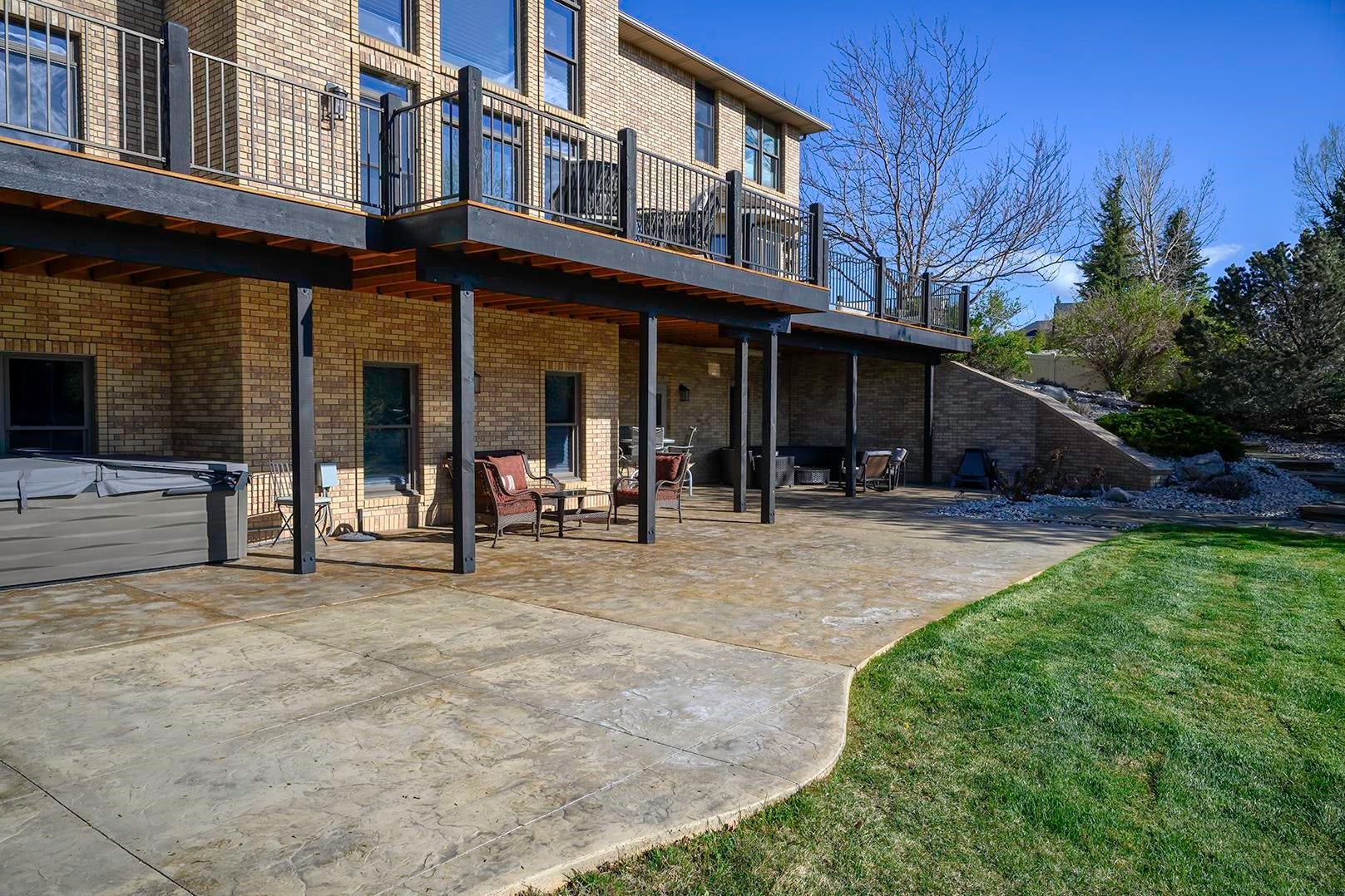 Cody, Wyoming, 82414, United States, ,6 BathroomsBathrooms,Residential,Active,1820442