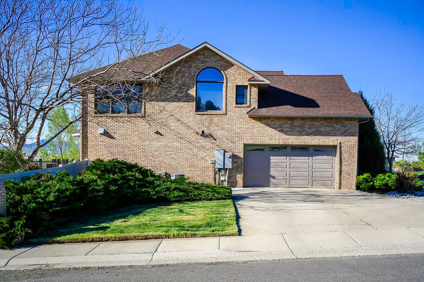 Cody, Wyoming, 82414, United States, ,6 BathroomsBathrooms,Residential,Active,1820442