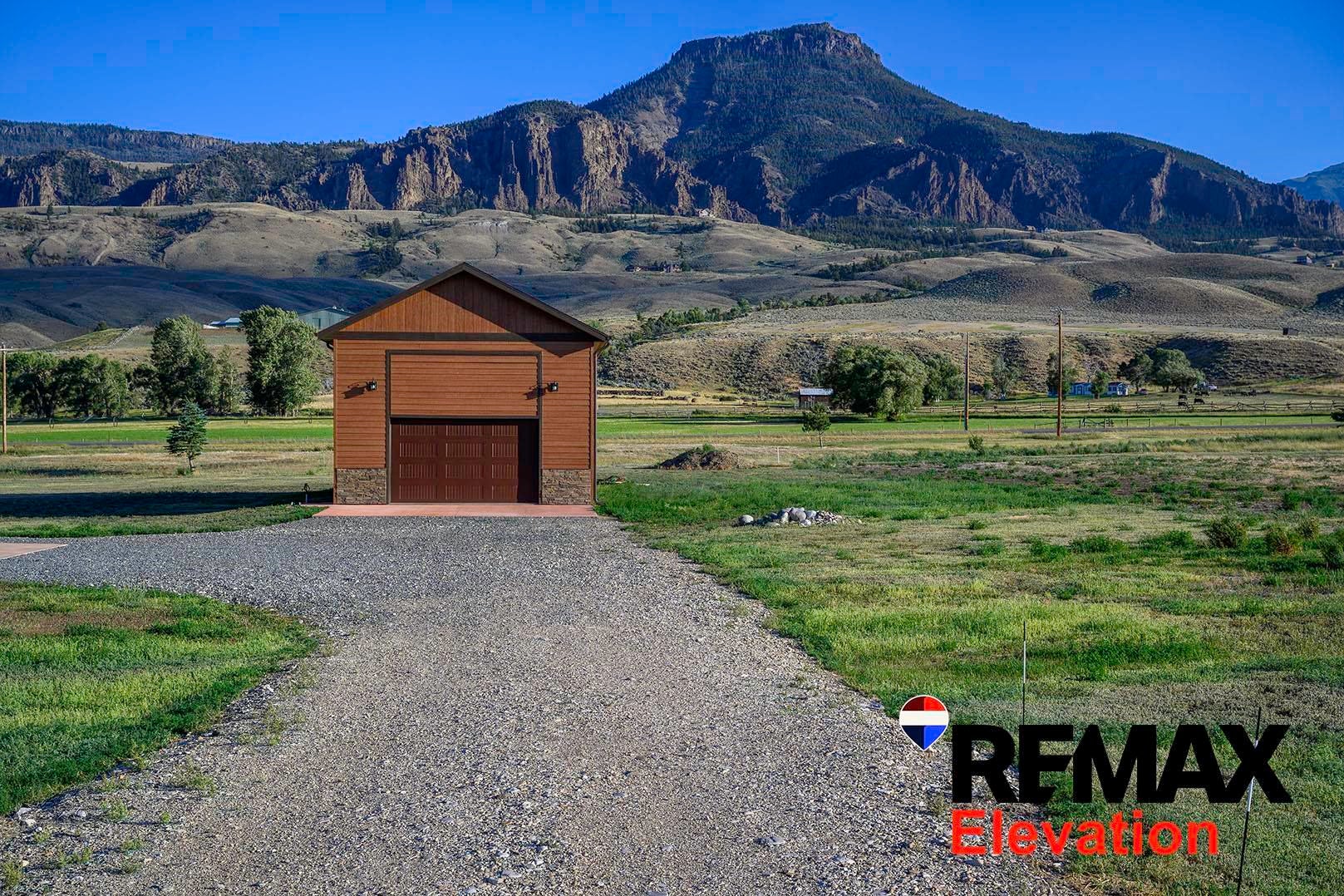 Cody, Wyoming, 82414, United States, 4 Bedrooms Bedrooms, ,4 BathroomsBathrooms,Residential,Active,1898213