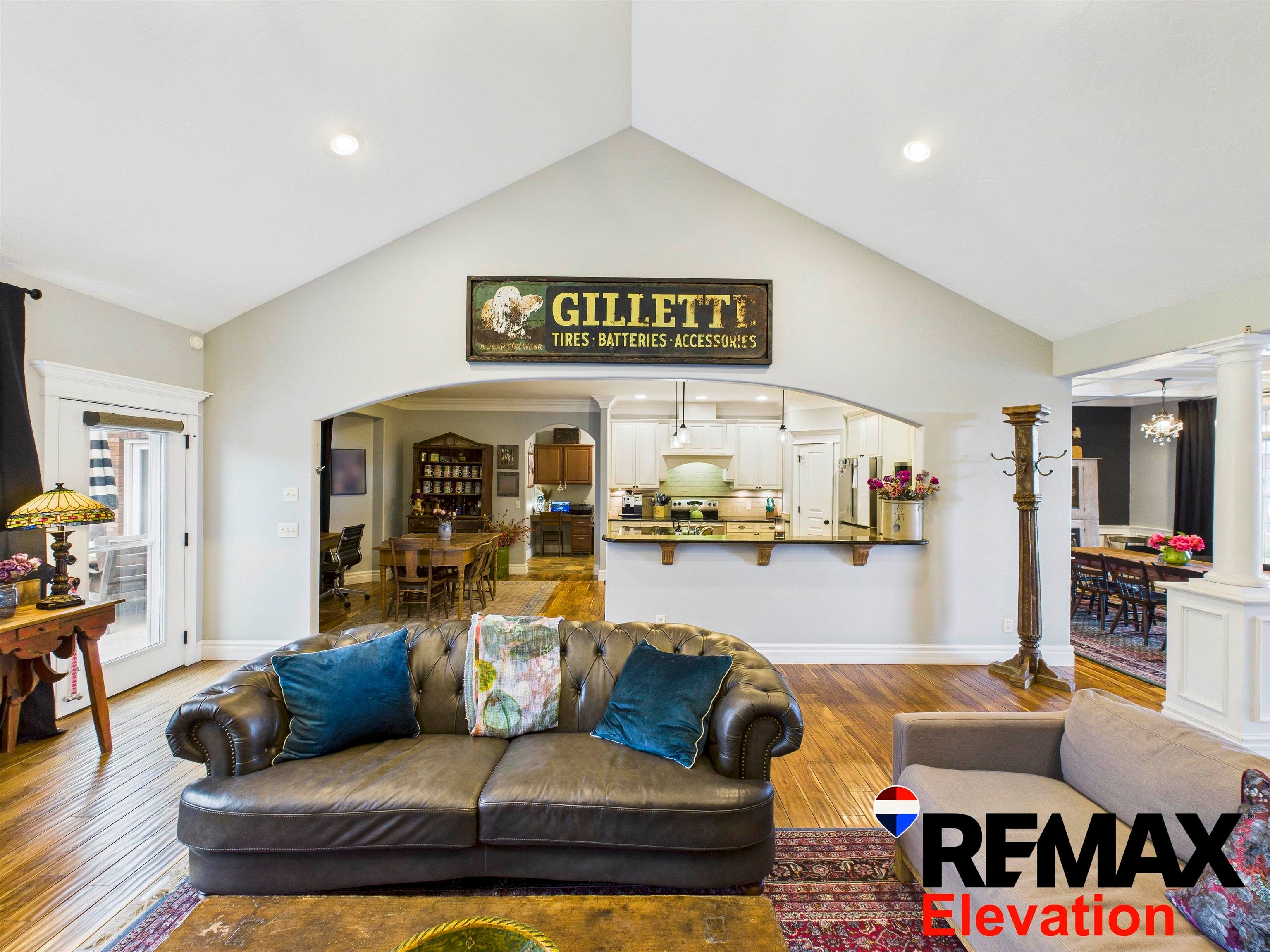 Cody, Wyoming, 82414, United States, 7 Bedrooms Bedrooms, ,5 BathroomsBathrooms,Residential,Active,1701950