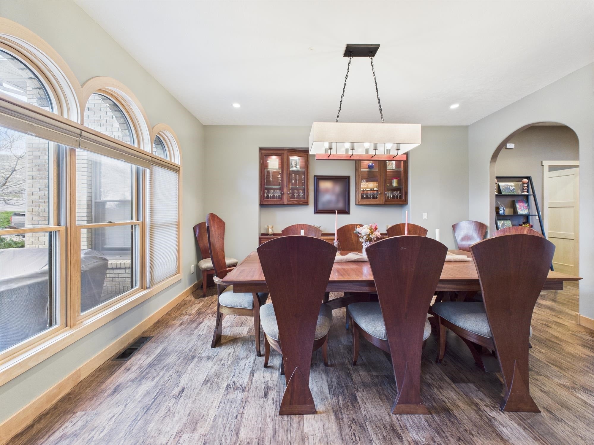 Cody, Wyoming, 82414, United States, ,6 BathroomsBathrooms,Residential,Active,1820442