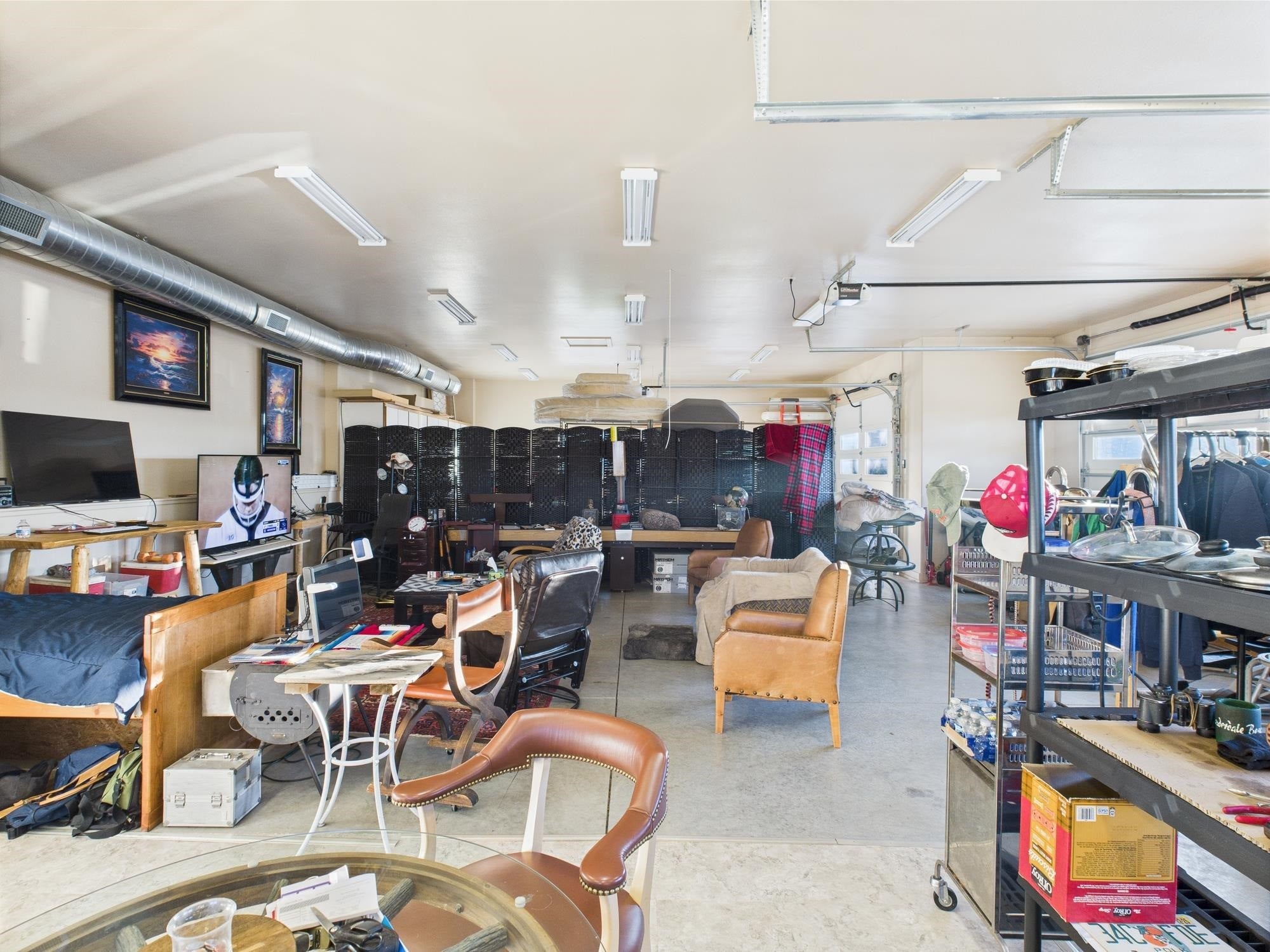 Cody, Wyoming, 82414, United States, ,6 BathroomsBathrooms,Residential,Active,1820442