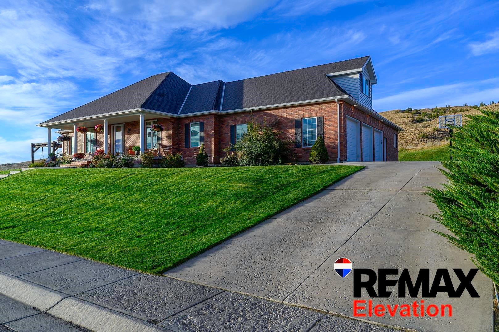 Cody, Wyoming, 82414, United States, 7 Bedrooms Bedrooms, ,5 BathroomsBathrooms,Residential,Active,1701950