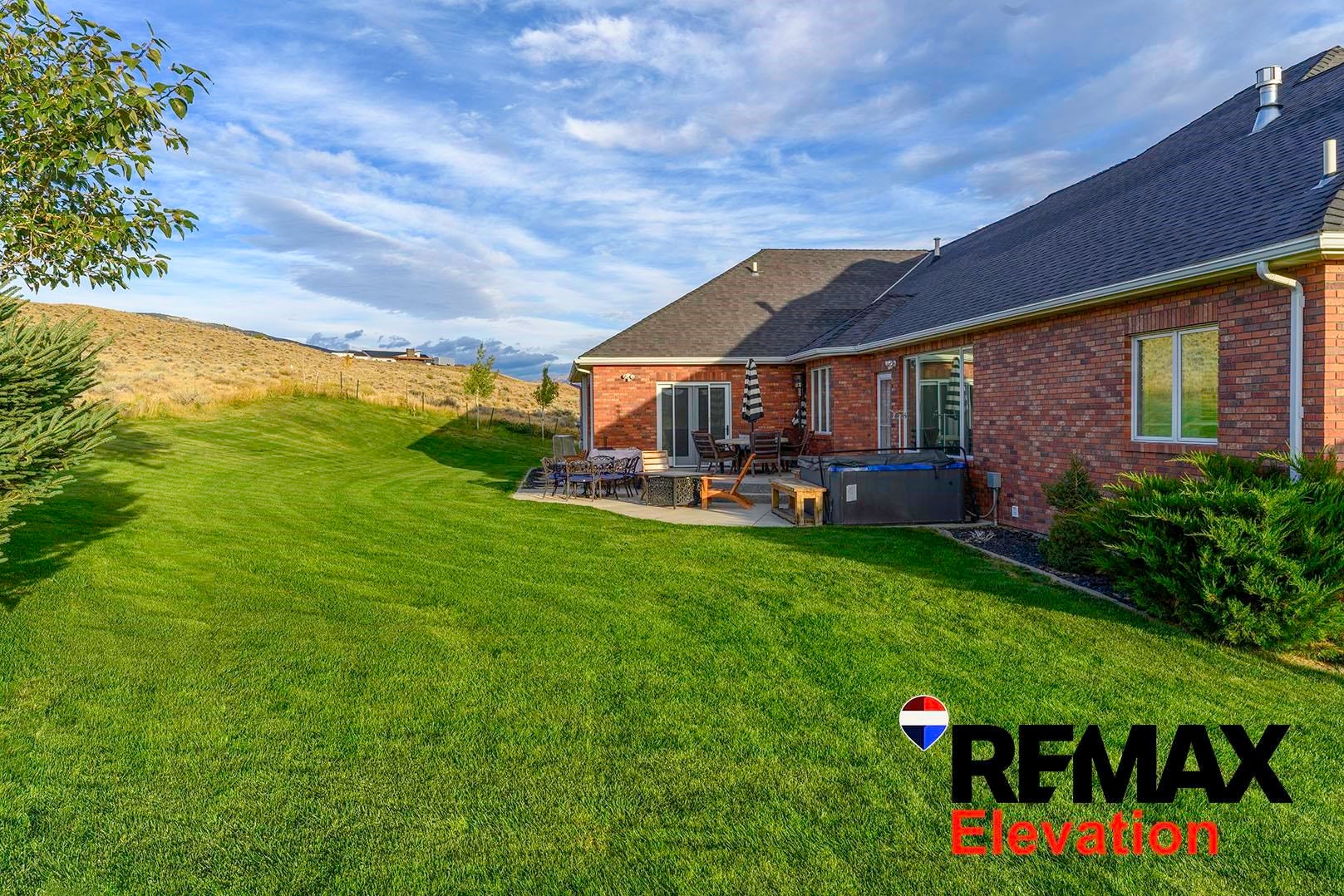 Cody, Wyoming, 82414, United States, 7 Bedrooms Bedrooms, ,5 BathroomsBathrooms,Residential,Active,1701950