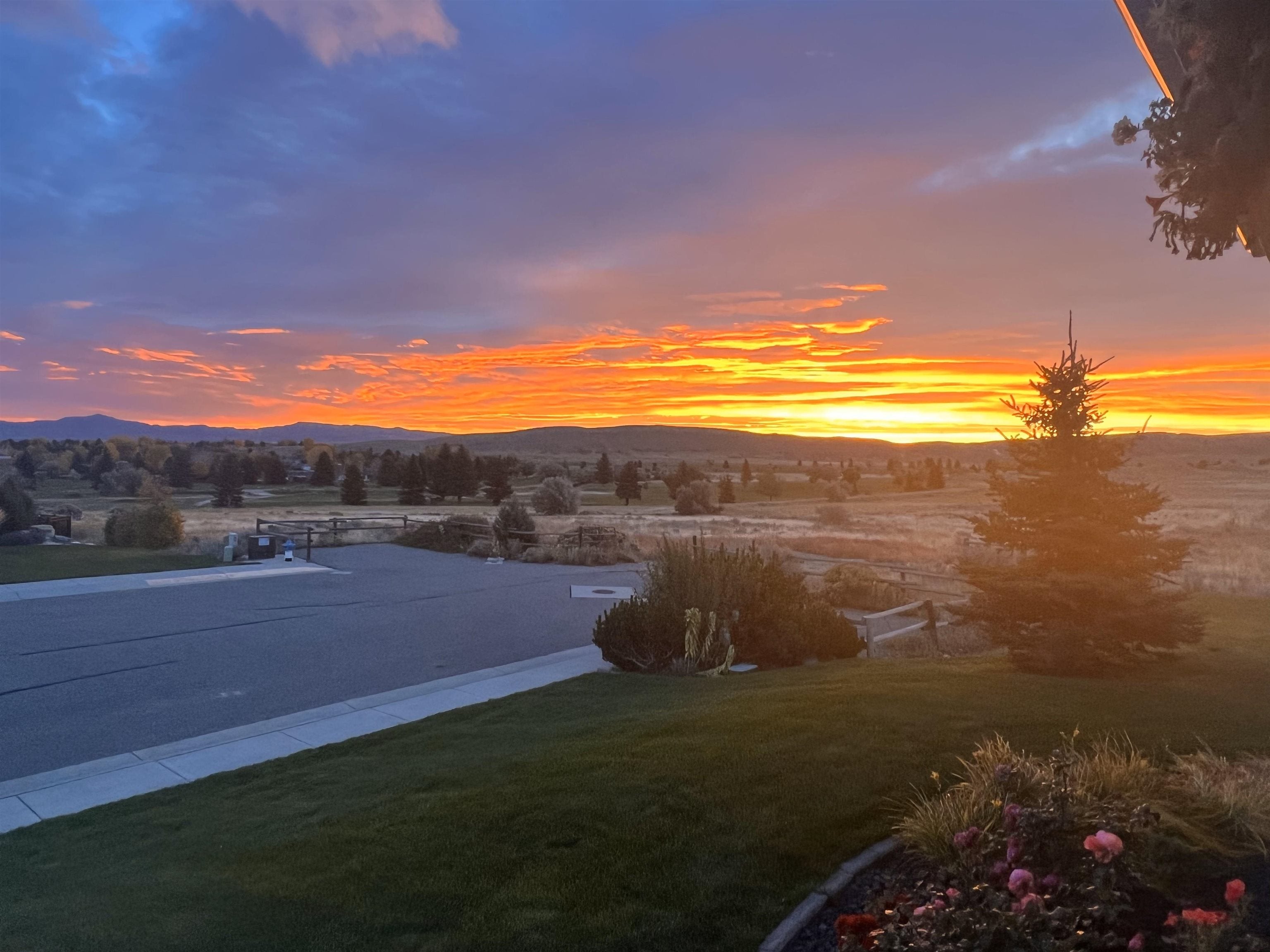 Cody, Wyoming, 82414, United States, 7 Bedrooms Bedrooms, ,5 BathroomsBathrooms,Residential,Active,1701950