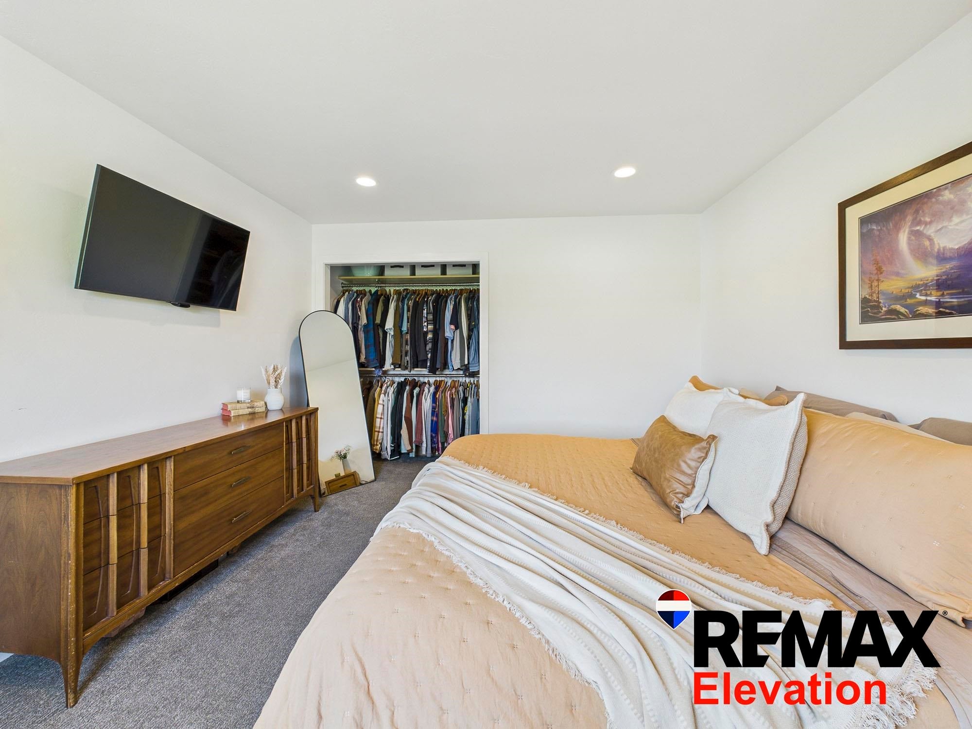 Cody, Wyoming, 82414, United States, 2 Bedrooms Bedrooms, ,1 BathroomBathrooms,Residential,Active,1877807