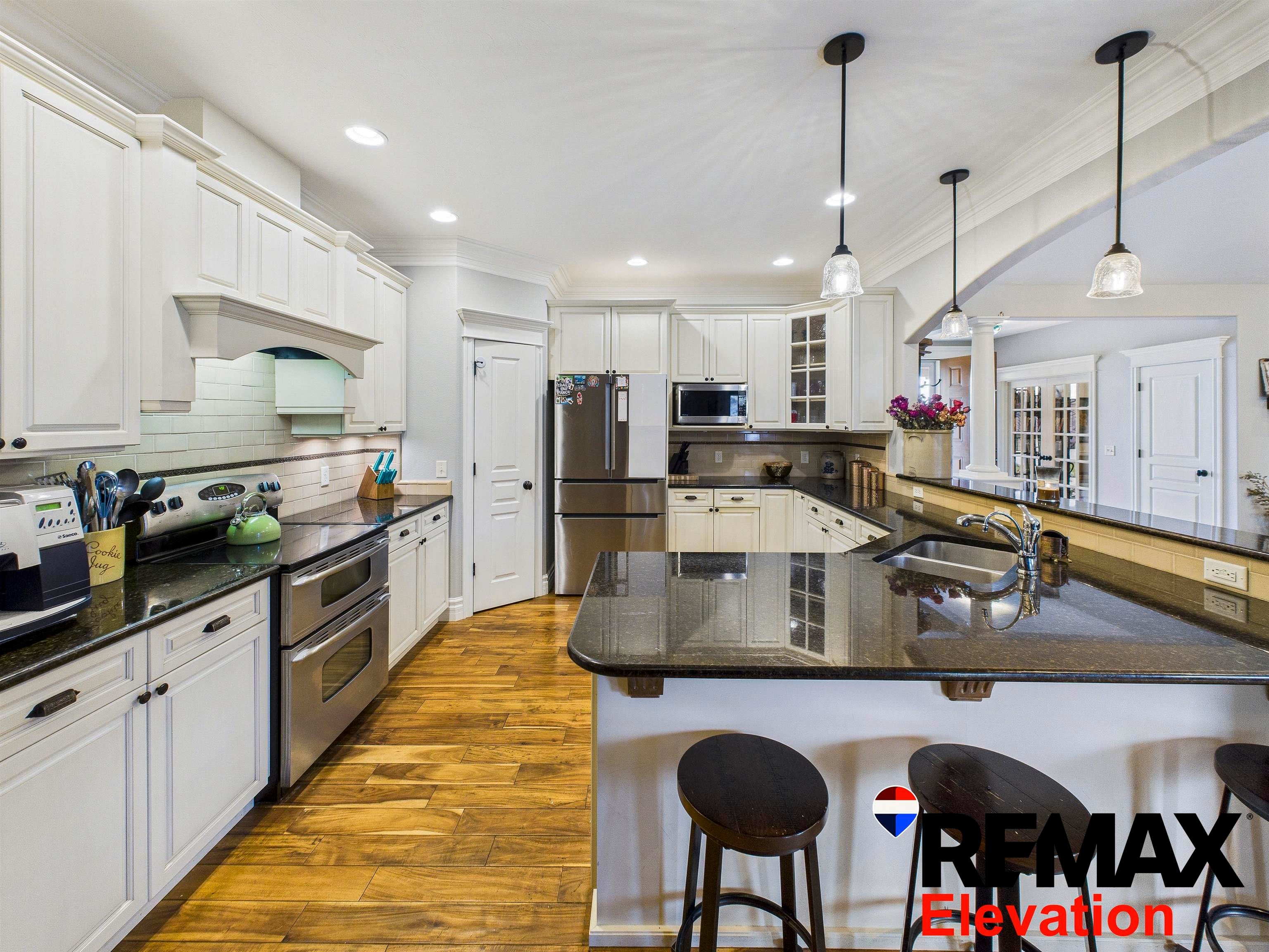 Cody, Wyoming, 82414, United States, 7 Bedrooms Bedrooms, ,5 BathroomsBathrooms,Residential,Active,1701950