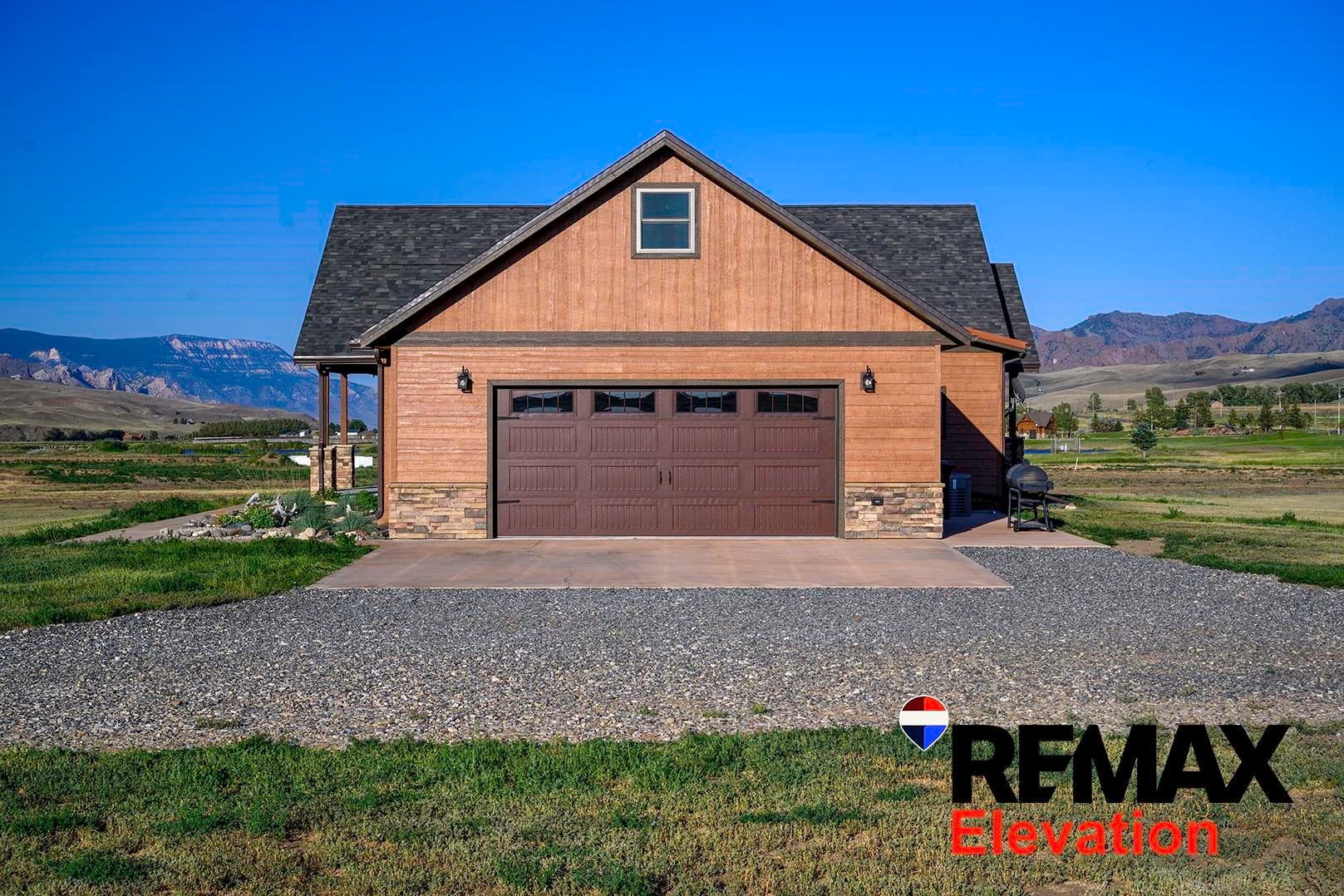 Cody, Wyoming, 82414, United States, 4 Bedrooms Bedrooms, ,4 BathroomsBathrooms,Residential,Active,1898213