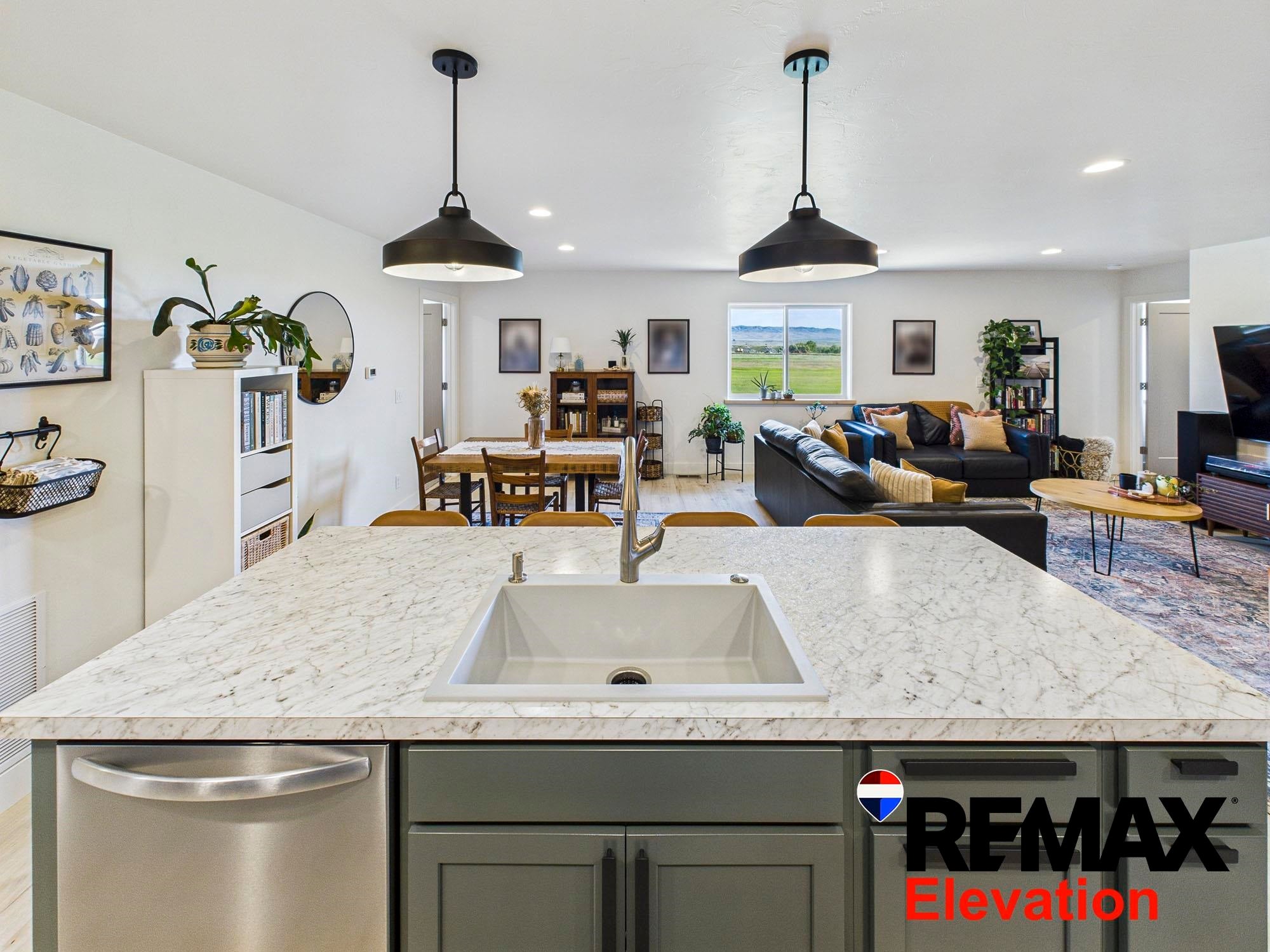 Cody, Wyoming, 82414, United States, 2 Bedrooms Bedrooms, ,1 BathroomBathrooms,Residential,Active,1877807