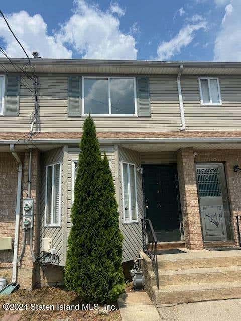 17 CLARION CT, STATEN ISLAND, NY 10310, photo 1 of 18