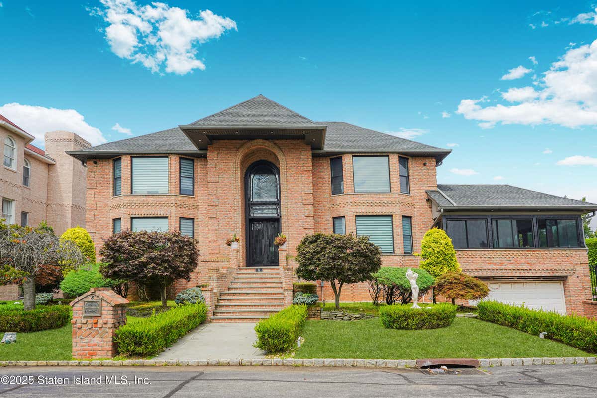 NICOLOSI DR, STATEN ISLAND, NY 10312 RE/MAX