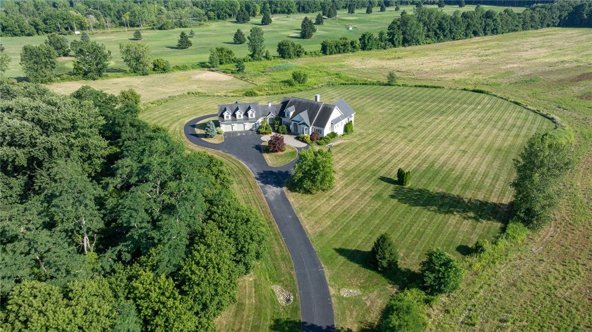 Rush, New York, 14543, United States, 4 Bedrooms Bedrooms, ,6 BathroomsBathrooms,Residential,Active,1905074