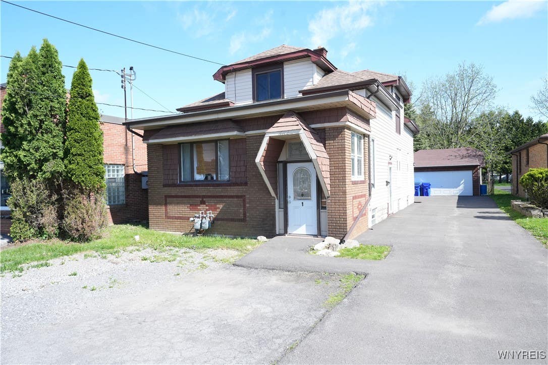 3912 Seneca St Unit 1  