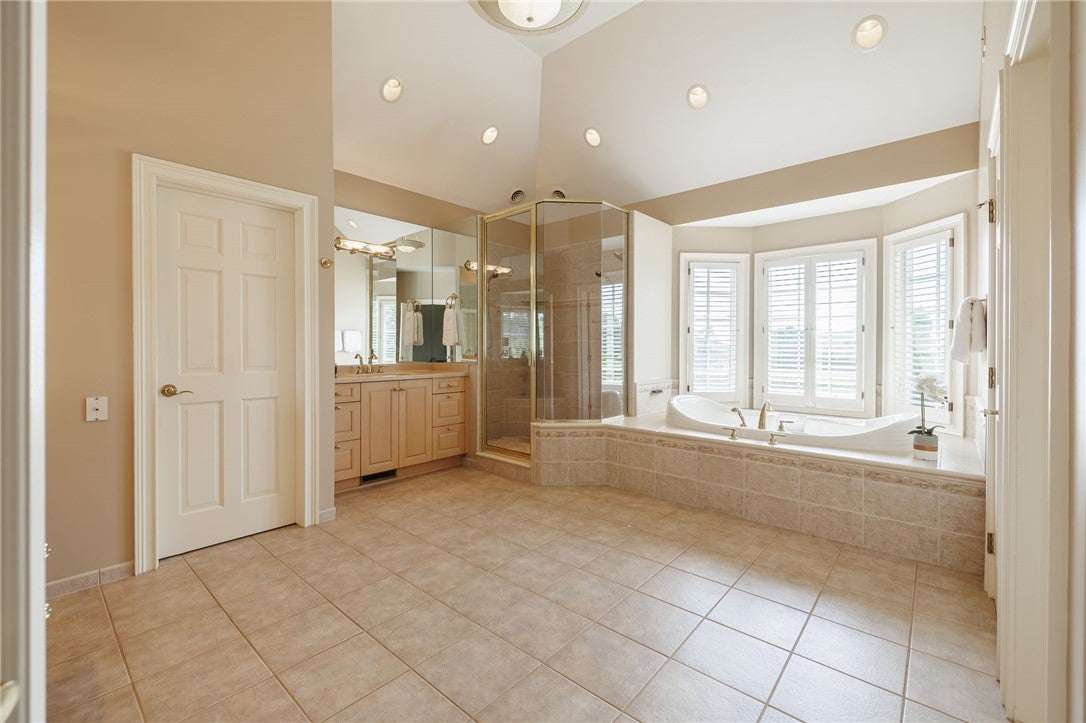 Rush, New York, 14543, United States, 4 Bedrooms Bedrooms, ,6 BathroomsBathrooms,Residential,Active,1905074