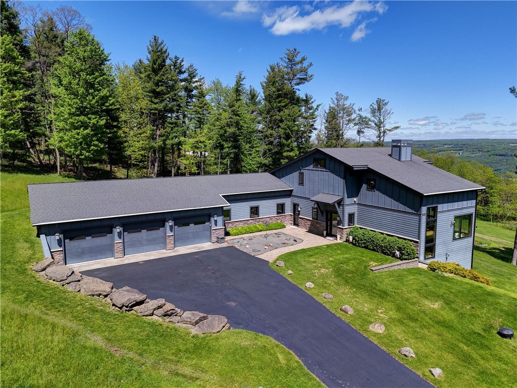 Hammondsport, New York, 14840, United States, 4 Bedrooms Bedrooms, ,5 BathroomsBathrooms,Residential,Active,1824033