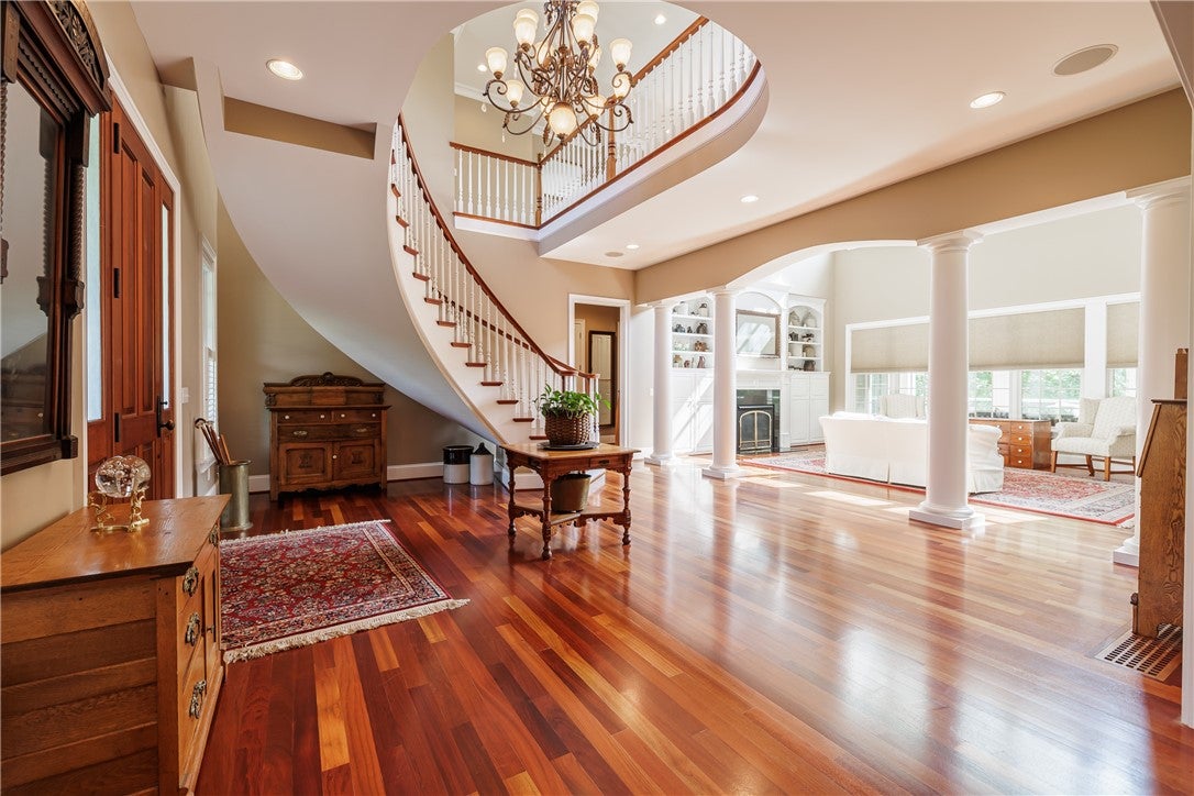 Fairport, New York, 14450, United States, 5 Bedrooms Bedrooms, ,5 BathroomsBathrooms,Residential,Active,1951817