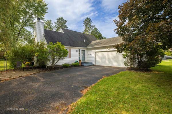 19 GOLDENCHAIN CT, PENFIELD, NY 14526 - Image 1