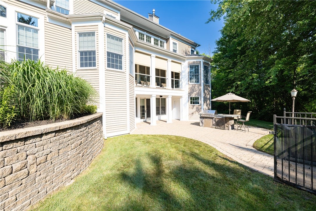 Fairport, New York, 14450, United States, 5 Bedrooms Bedrooms, ,5 BathroomsBathrooms,Residential,Active,1951817