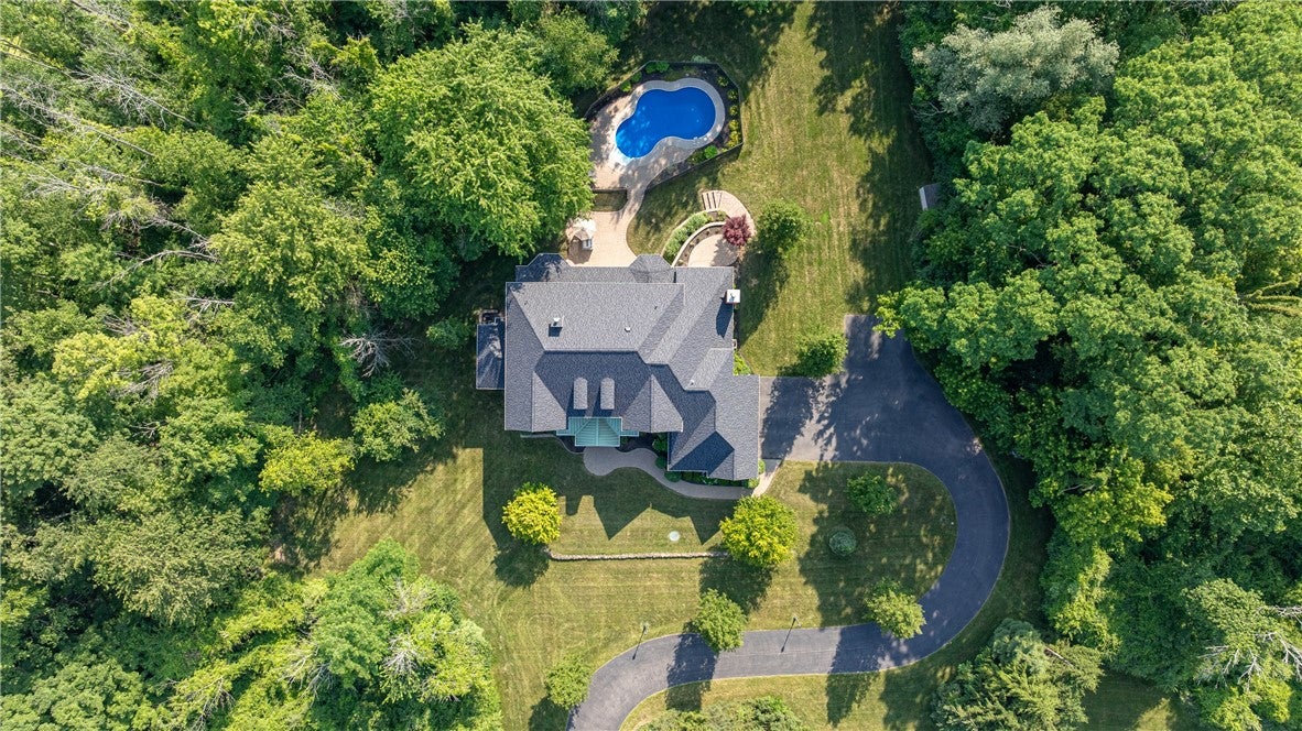 Fairport, New York, 14450, United States, 5 Bedrooms Bedrooms, ,5 BathroomsBathrooms,Residential,Active,1951817