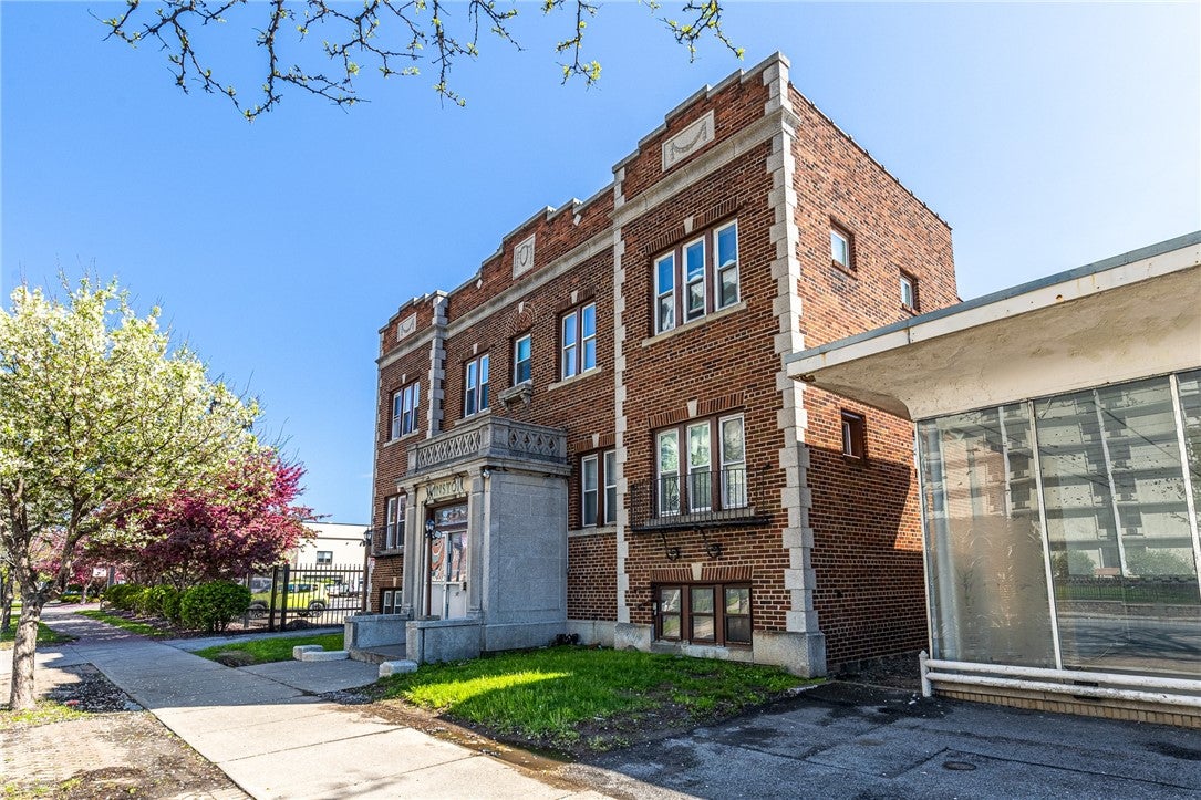 Rochester, New York, 14608, United States, 9 Bedrooms Bedrooms, ,Residential,Active,2045770