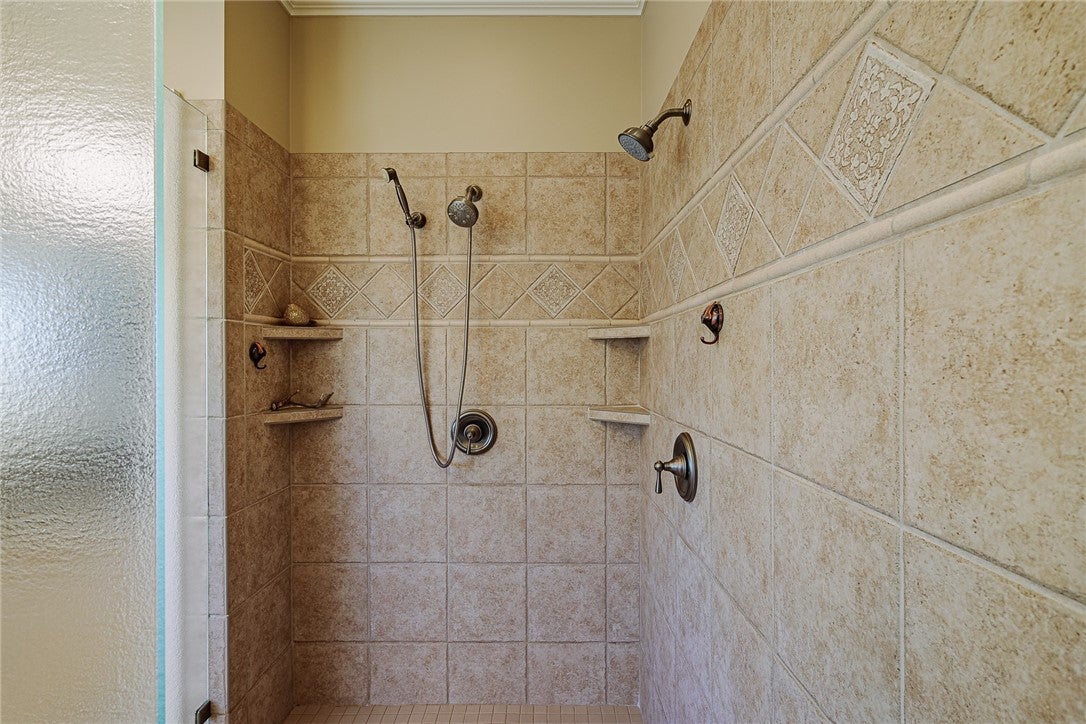 Victor, New York, 14564, United States, 5 Bedrooms Bedrooms, ,6 BathroomsBathrooms,Residential,Active,1919058