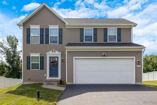 8555 MCNAMARA DR, CLAY, NY 13041 - Image 1