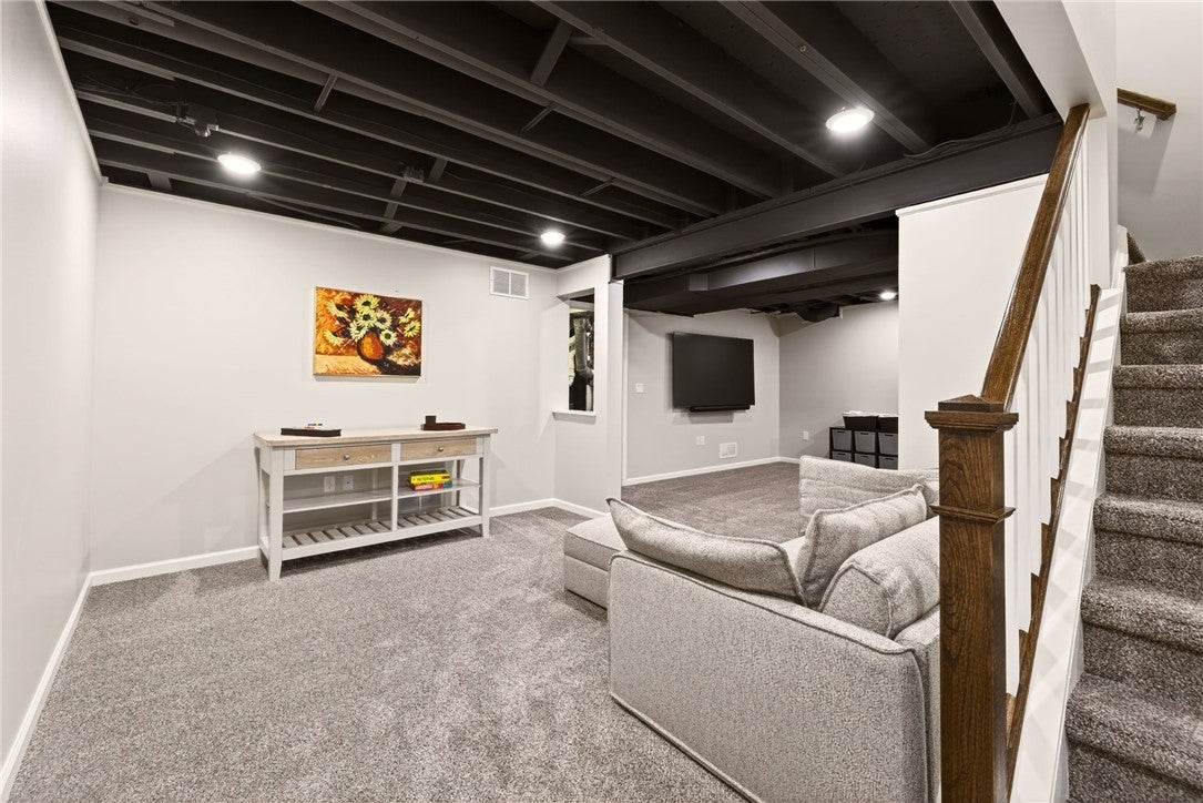 Webster, New York, 14580, United States, 7 Bedrooms Bedrooms, ,5 BathroomsBathrooms,Residential,Active,2030072