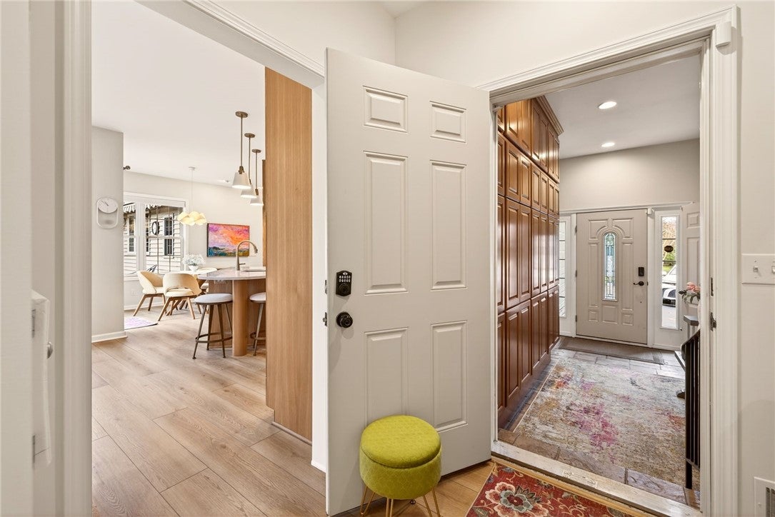 Webster, New York, 14580, United States, 7 Bedrooms Bedrooms, ,5 BathroomsBathrooms,Residential,Active,2030072