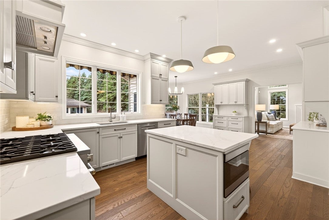 Webster, New York, 14580, United States, 7 Bedrooms Bedrooms, ,5 BathroomsBathrooms,Residential,Active,2030072