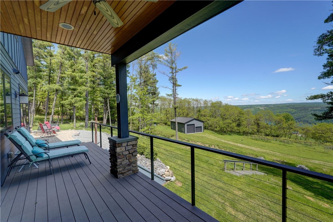 Hammondsport, New York, 14840, United States, 4 Bedrooms Bedrooms, ,5 BathroomsBathrooms,Residential,Active,1824033