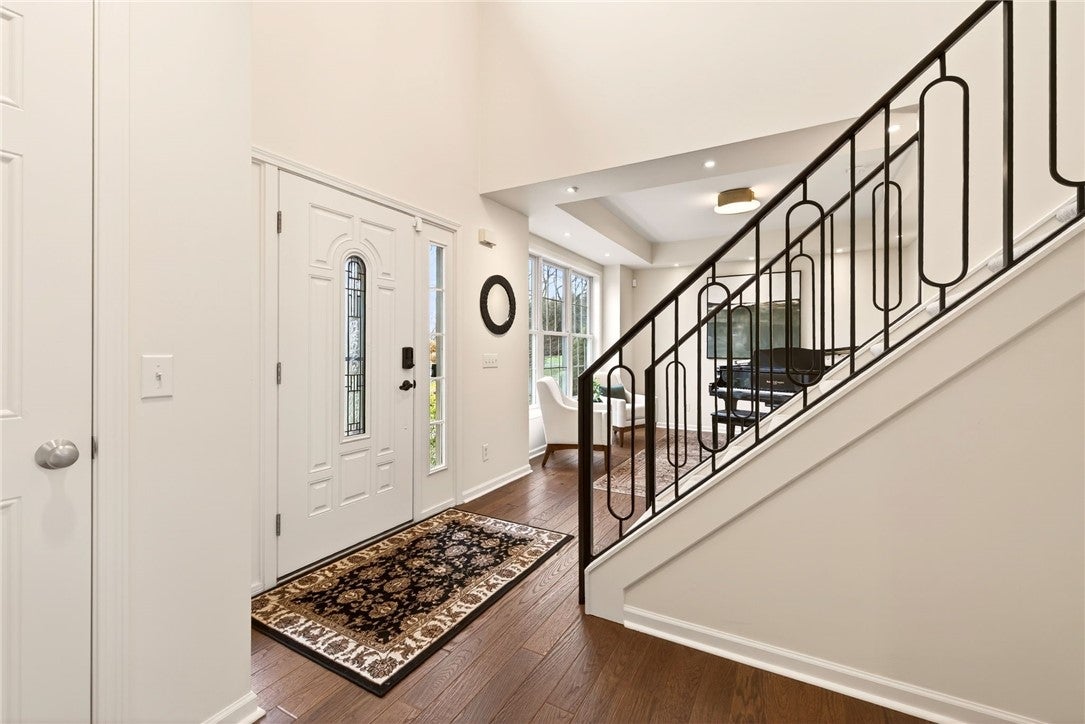 Webster, New York, 14580, United States, 7 Bedrooms Bedrooms, ,5 BathroomsBathrooms,Residential,Active,2030072