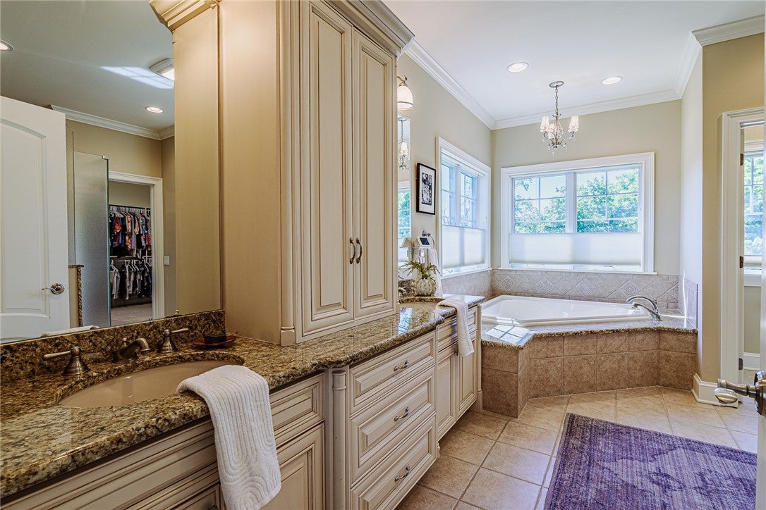 Victor, New York, 14564, United States, 5 Bedrooms Bedrooms, ,6 BathroomsBathrooms,Residential,Active,1919058