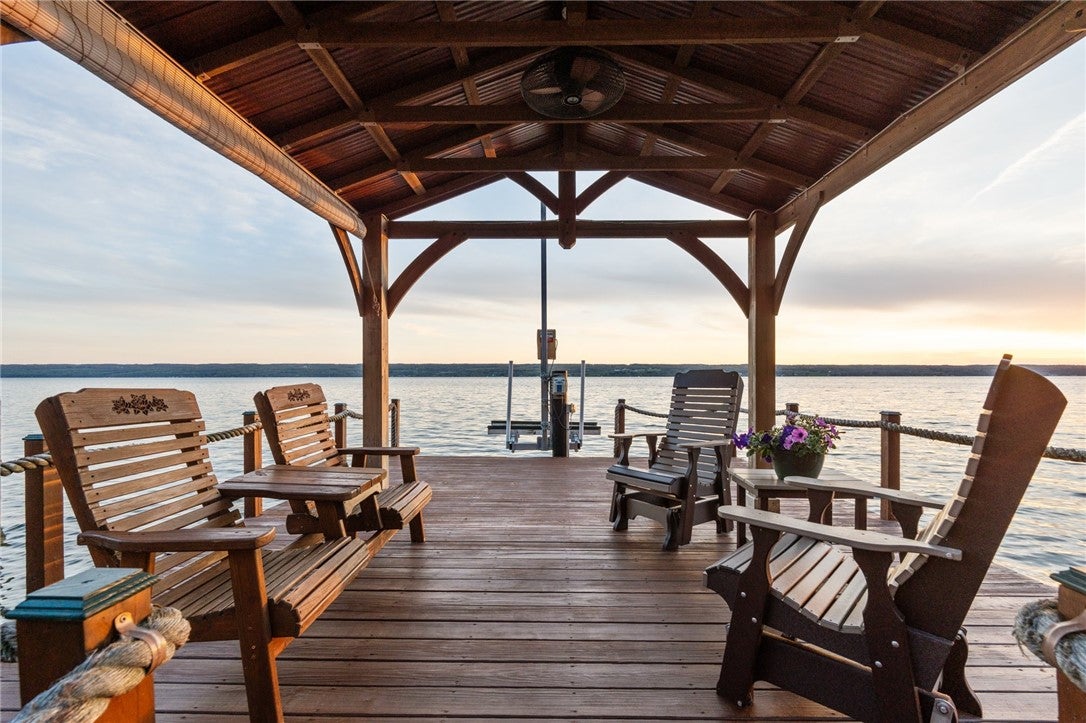 King Ferry, New York, 13081, United States, ,3 BathroomsBathrooms,Residential,Active,1798177