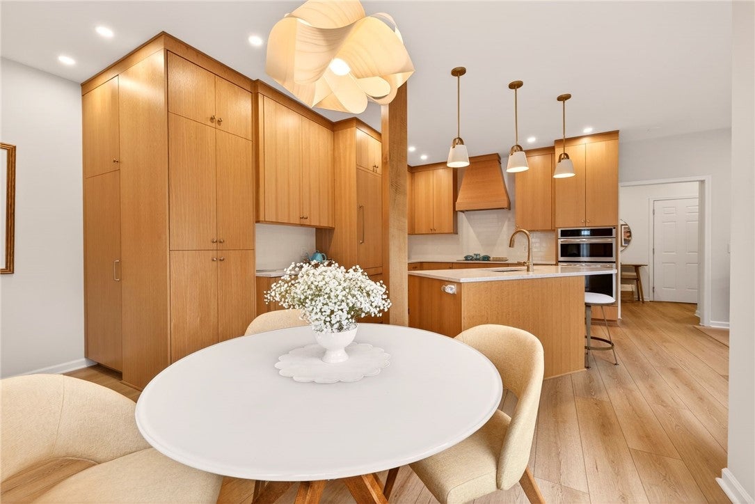 Webster, New York, 14580, United States, 7 Bedrooms Bedrooms, ,5 BathroomsBathrooms,Residential,Active,2030072